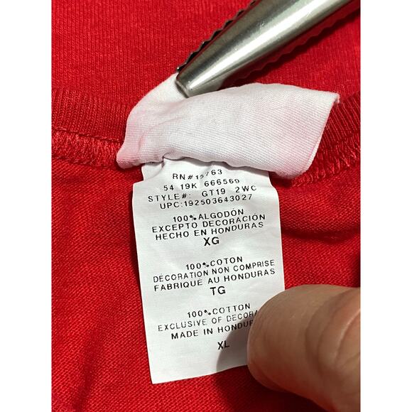 Champion Vintage 90s Mens Size XL Red Embroidery Patch Logo T Shirt - Picture 5 of 10